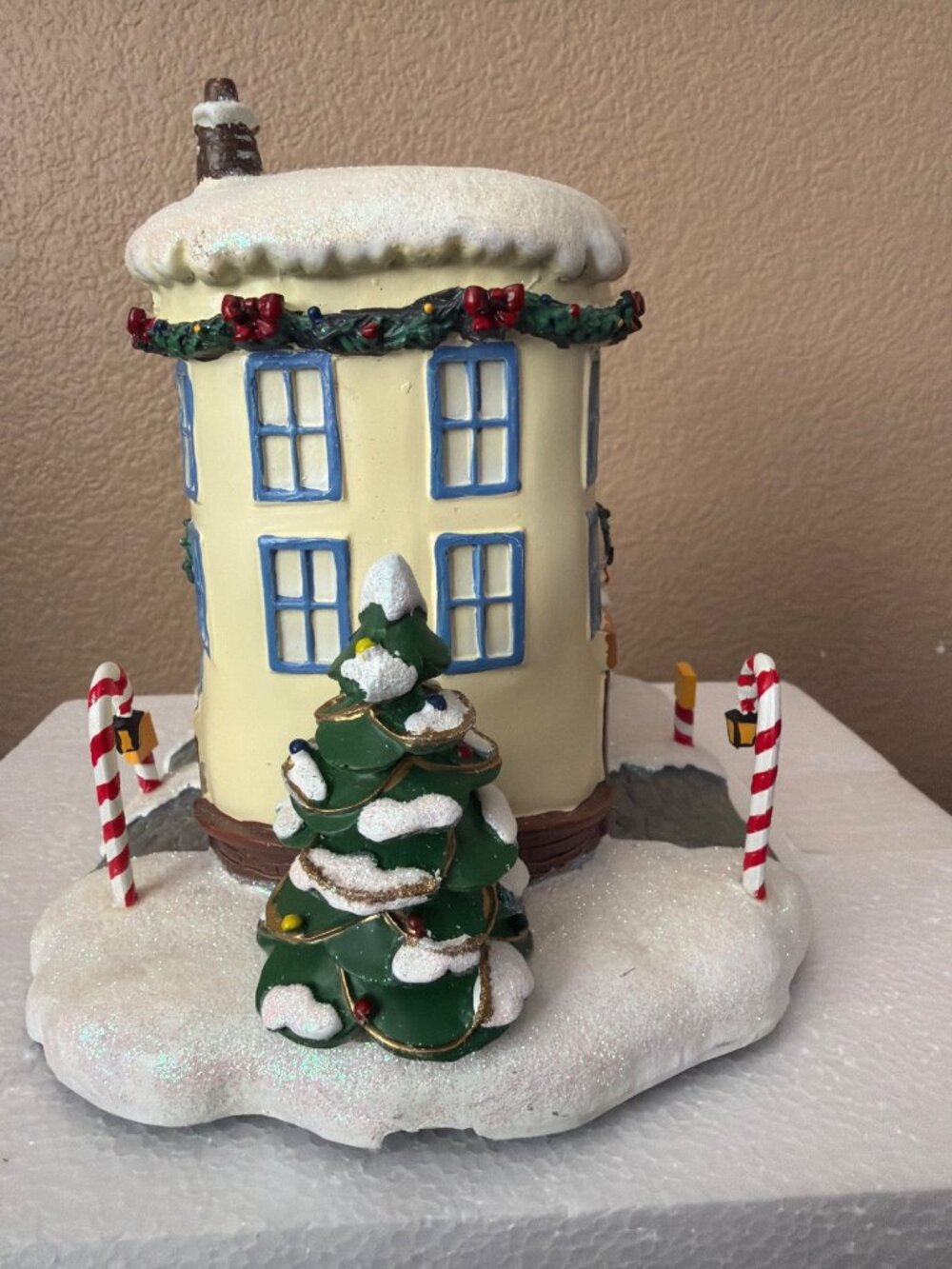 Hawthorne Village Rudolph Collection Christmas Town Cobbler NEW Vintage - Picture 6 of 17